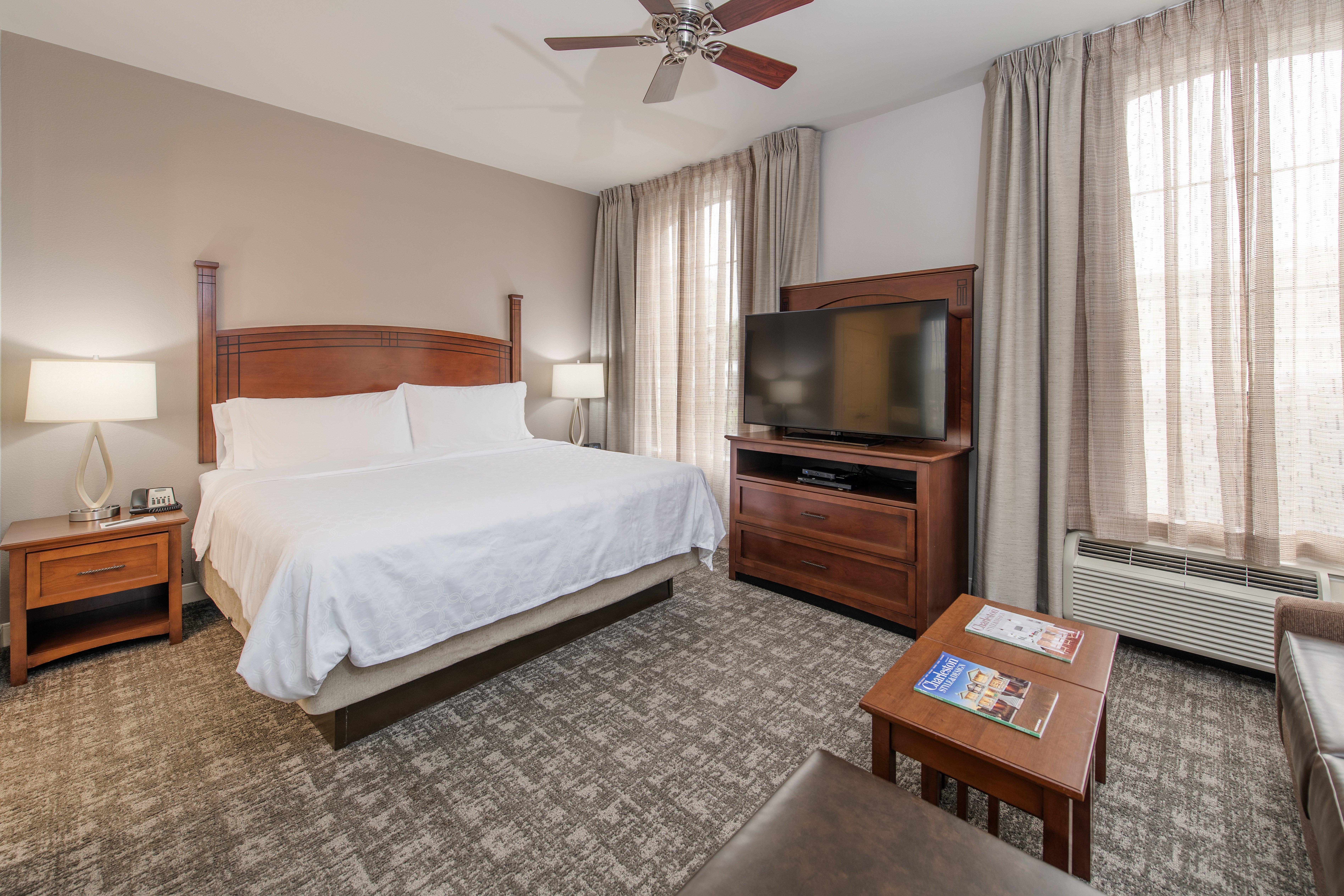 Hotel Staybridge By Ihg 3*