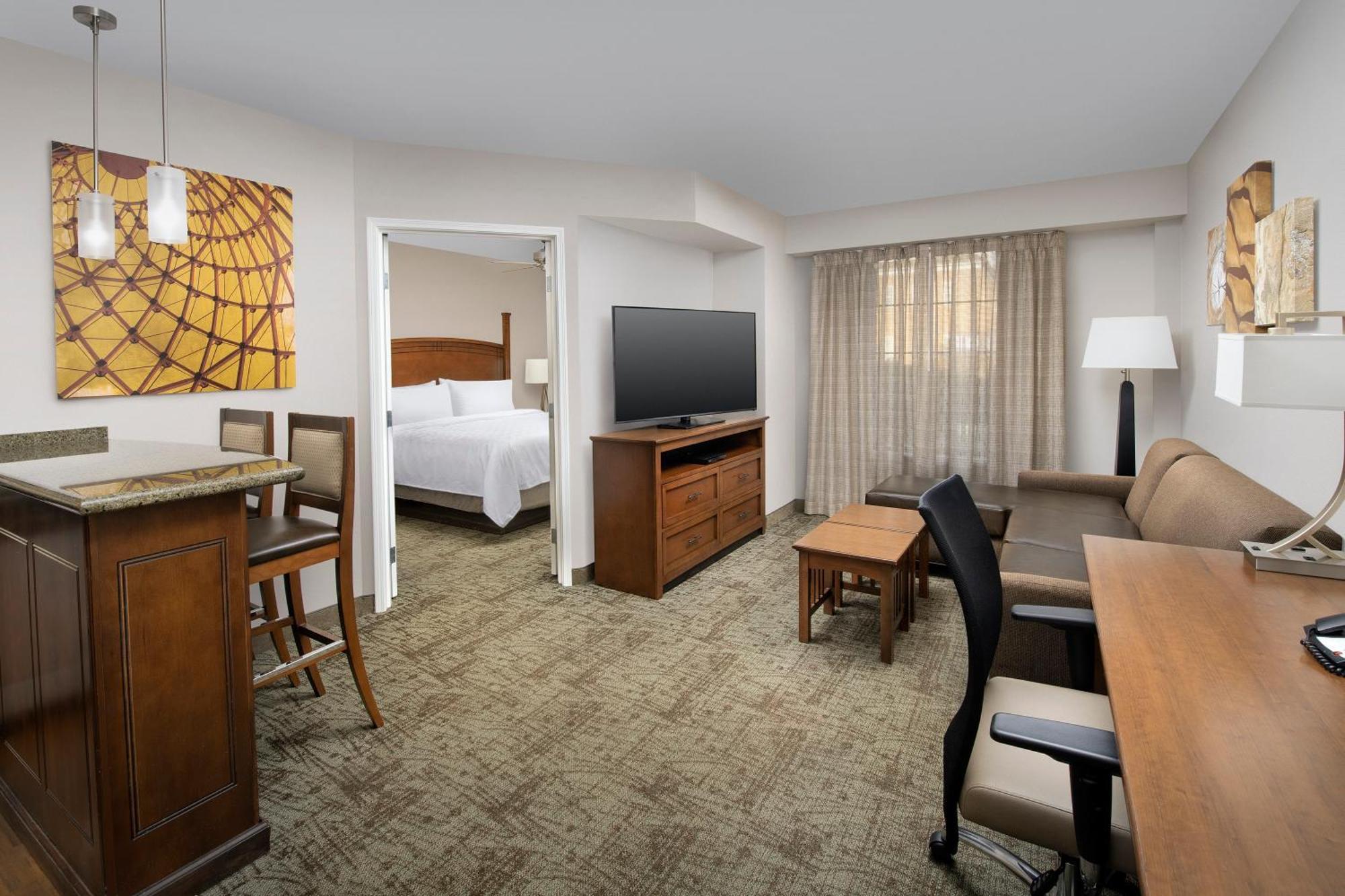 Staybridge By Ihg Hotel