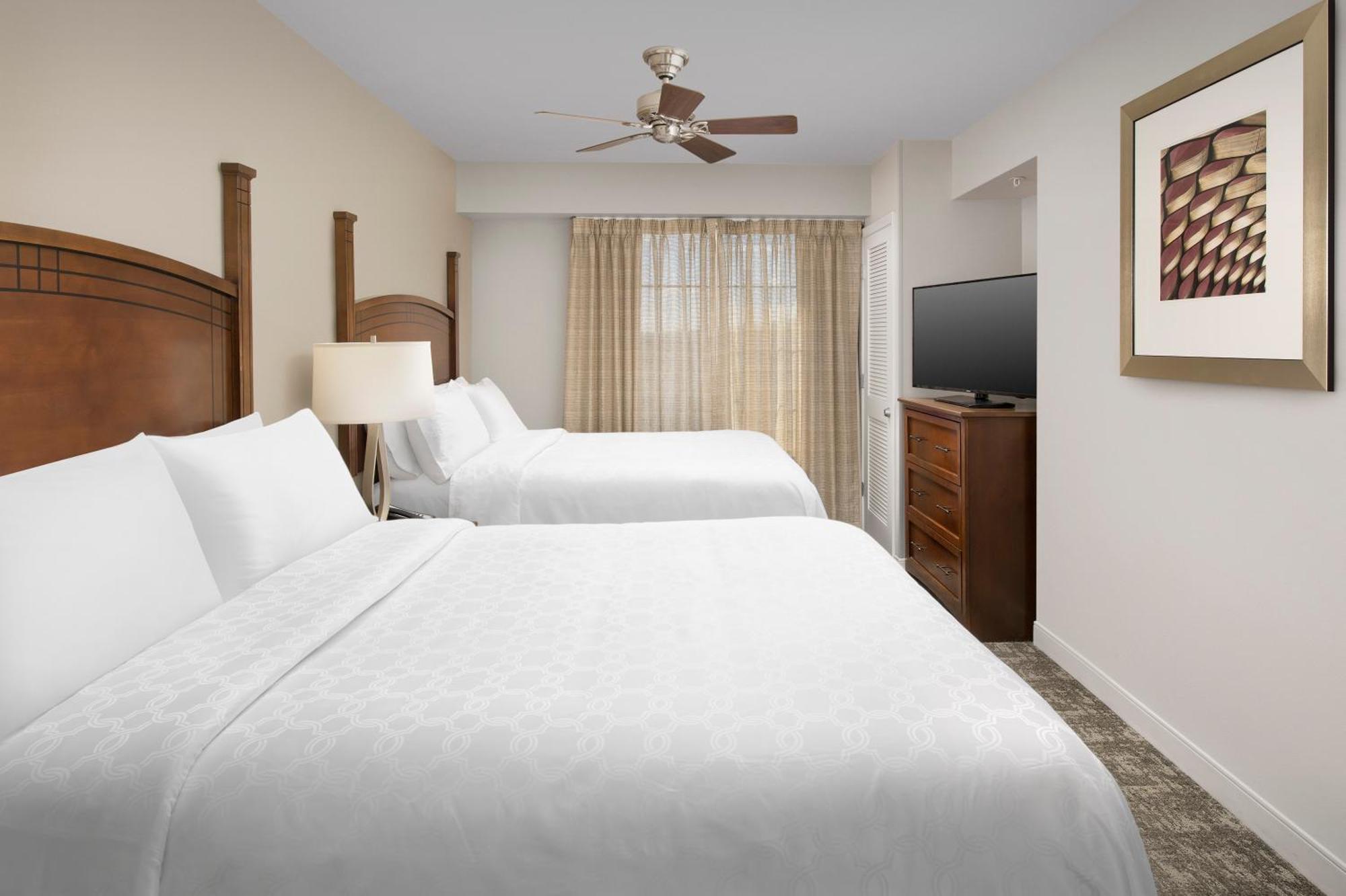 Staybridge By Ihg Hotel