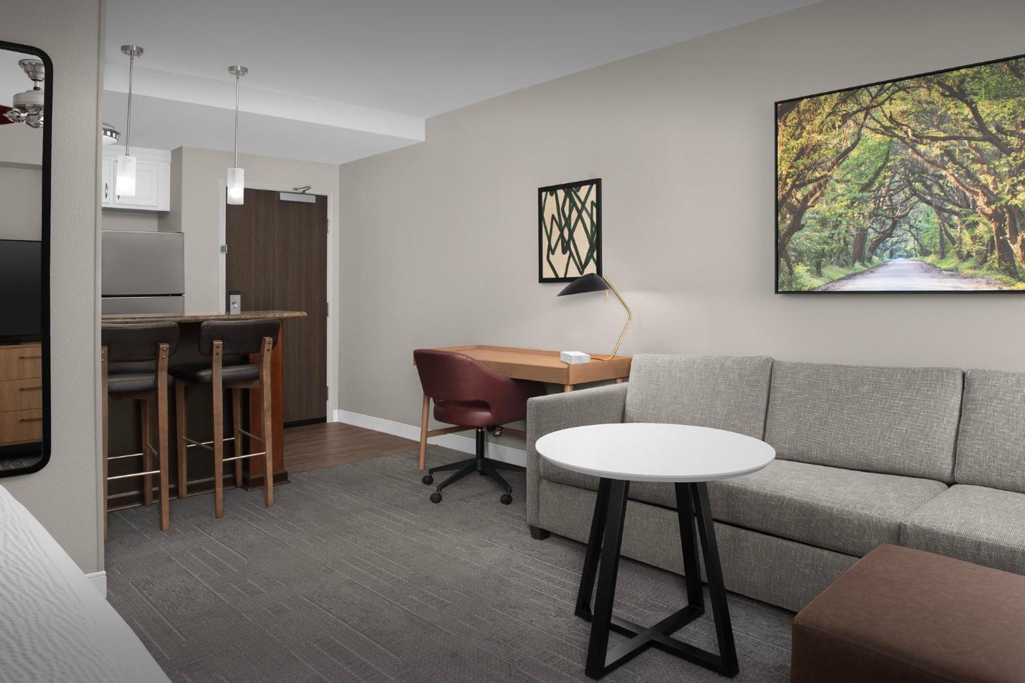 Staybridge By Ihg Hotel